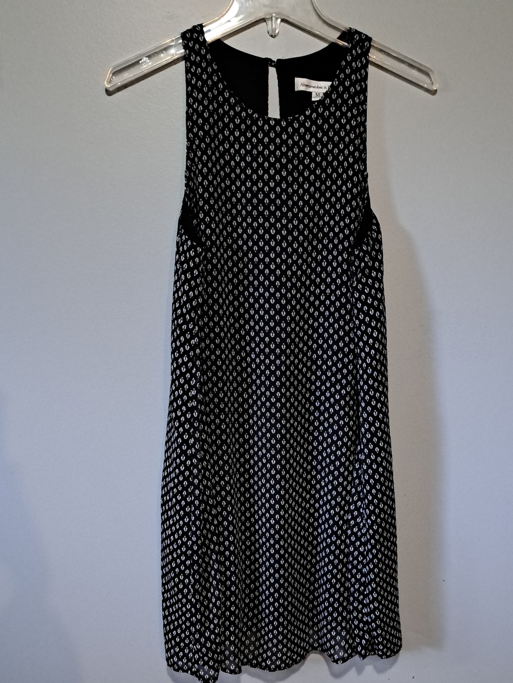 Abercrombie & Fitch Black and White Sleeveless Printed Shift Dress